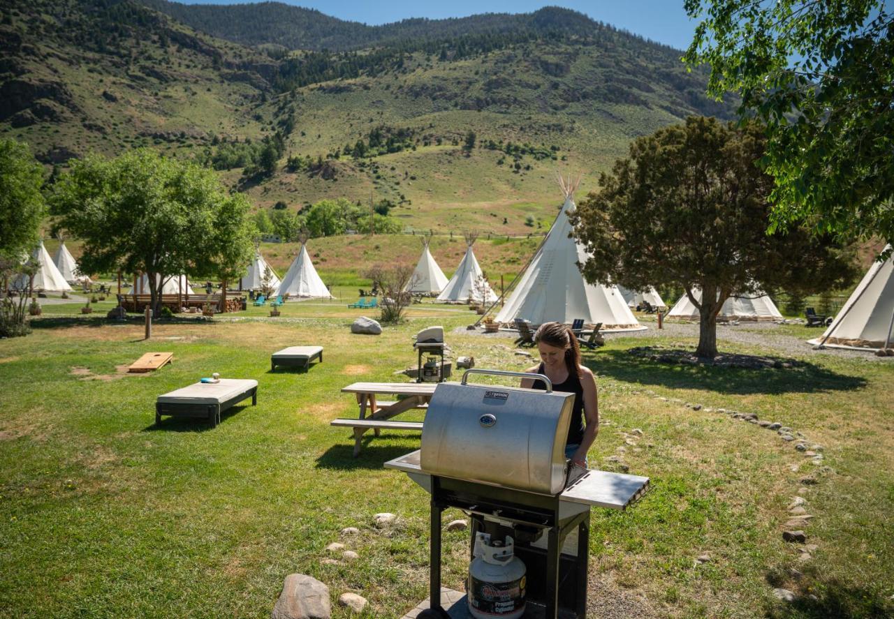 Dreamcatcher Tipi Hotel Gardiner Esterno foto
